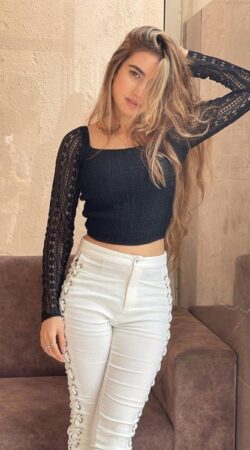 Experience Unforgettable Moments with Elise Garreau Today