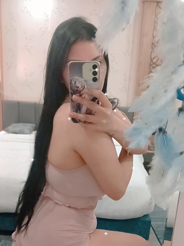 Discover Unforgettable Moments with Violetta Marchetti Today